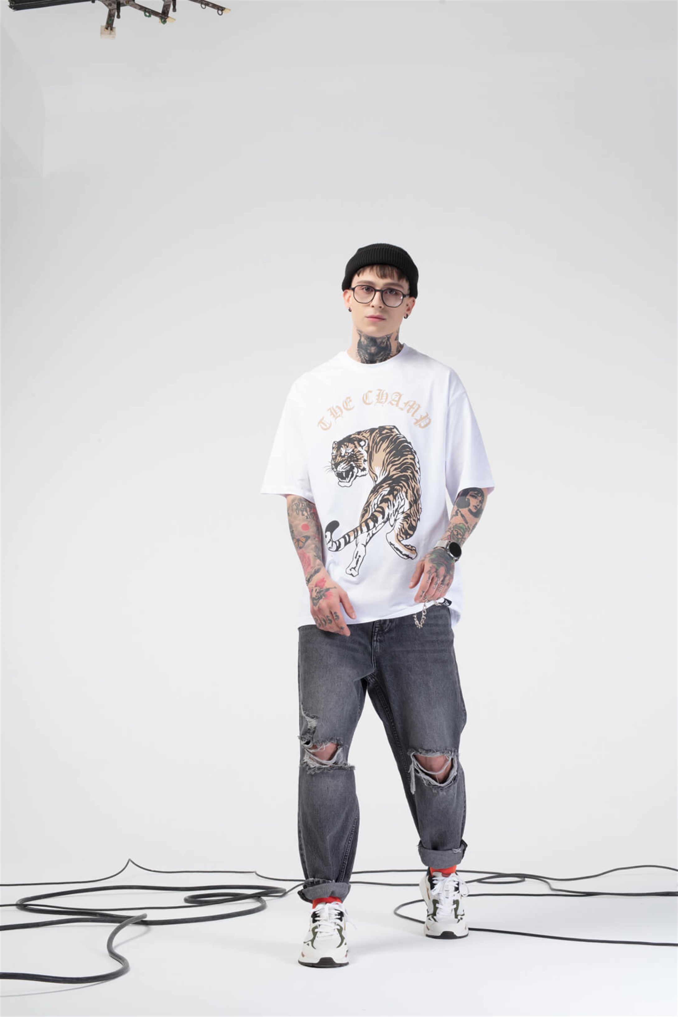 The Champ Tiger Unisex Tshirt Beyaz