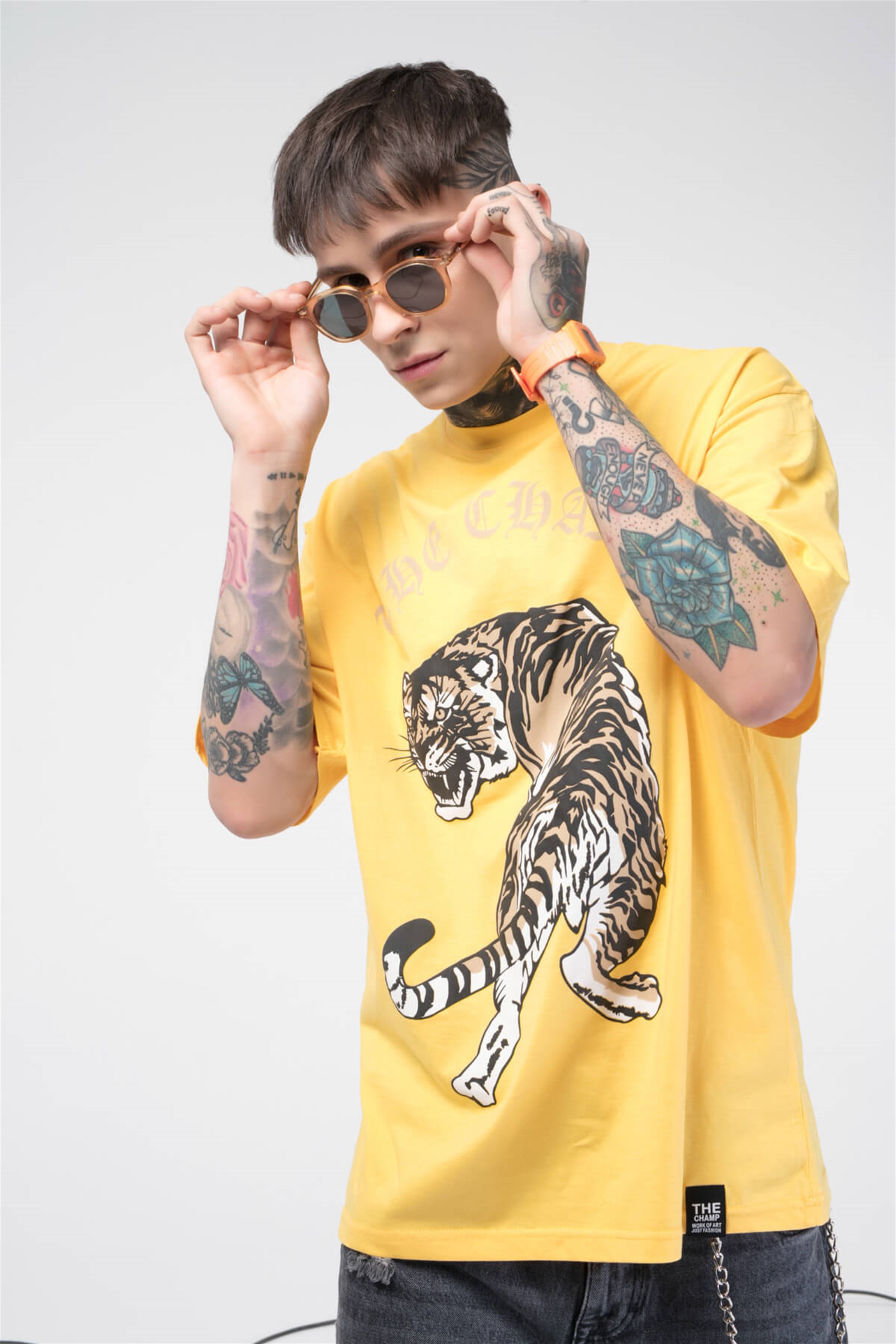 The Champ Tiger Unisex Tshirt Sarı
