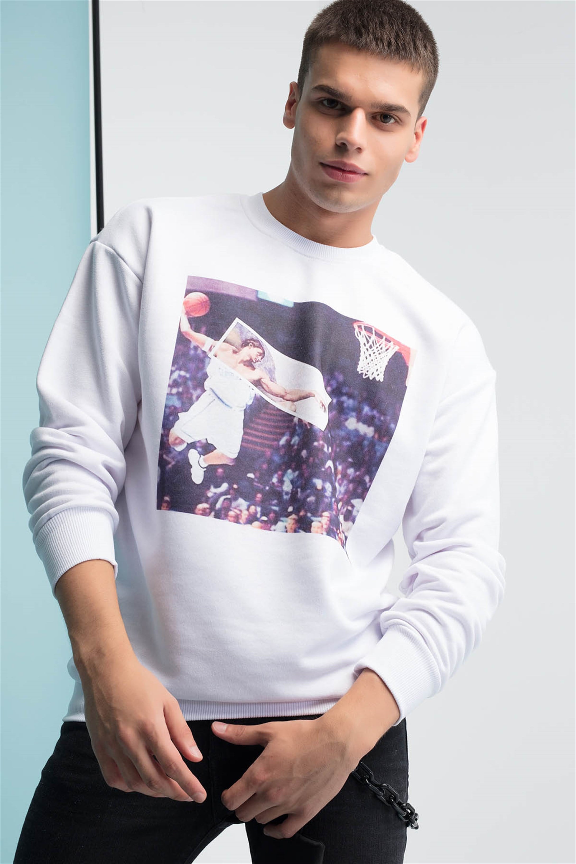 Trendiz Ball Yuvarlak Yaka Sweatshirt Beyaz 111123