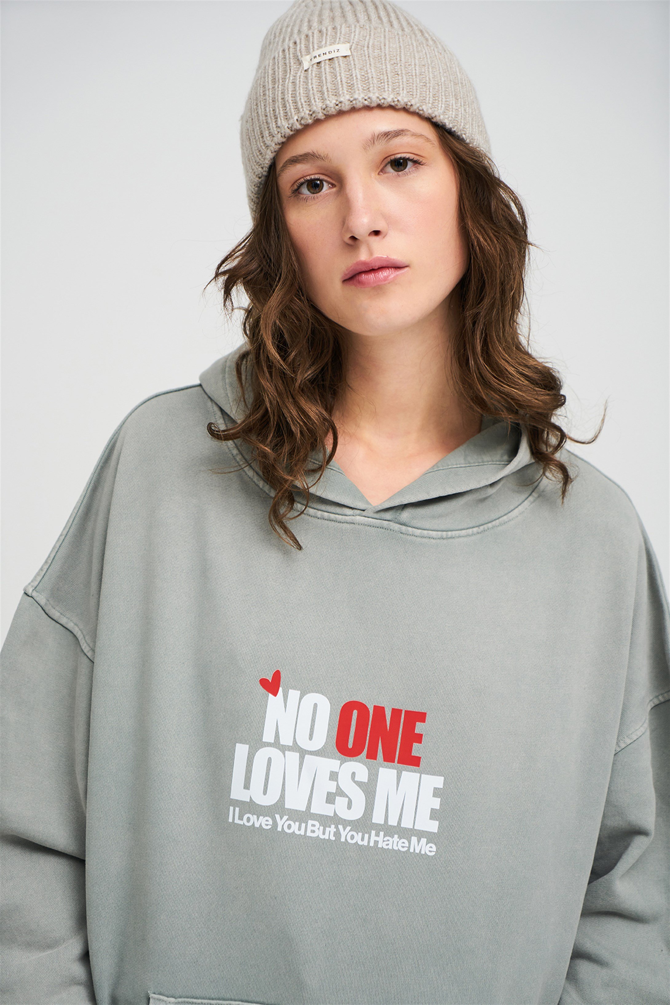 Trendiz Exclusive No One Loves Me Yıkamalı Sweatshirt Gri