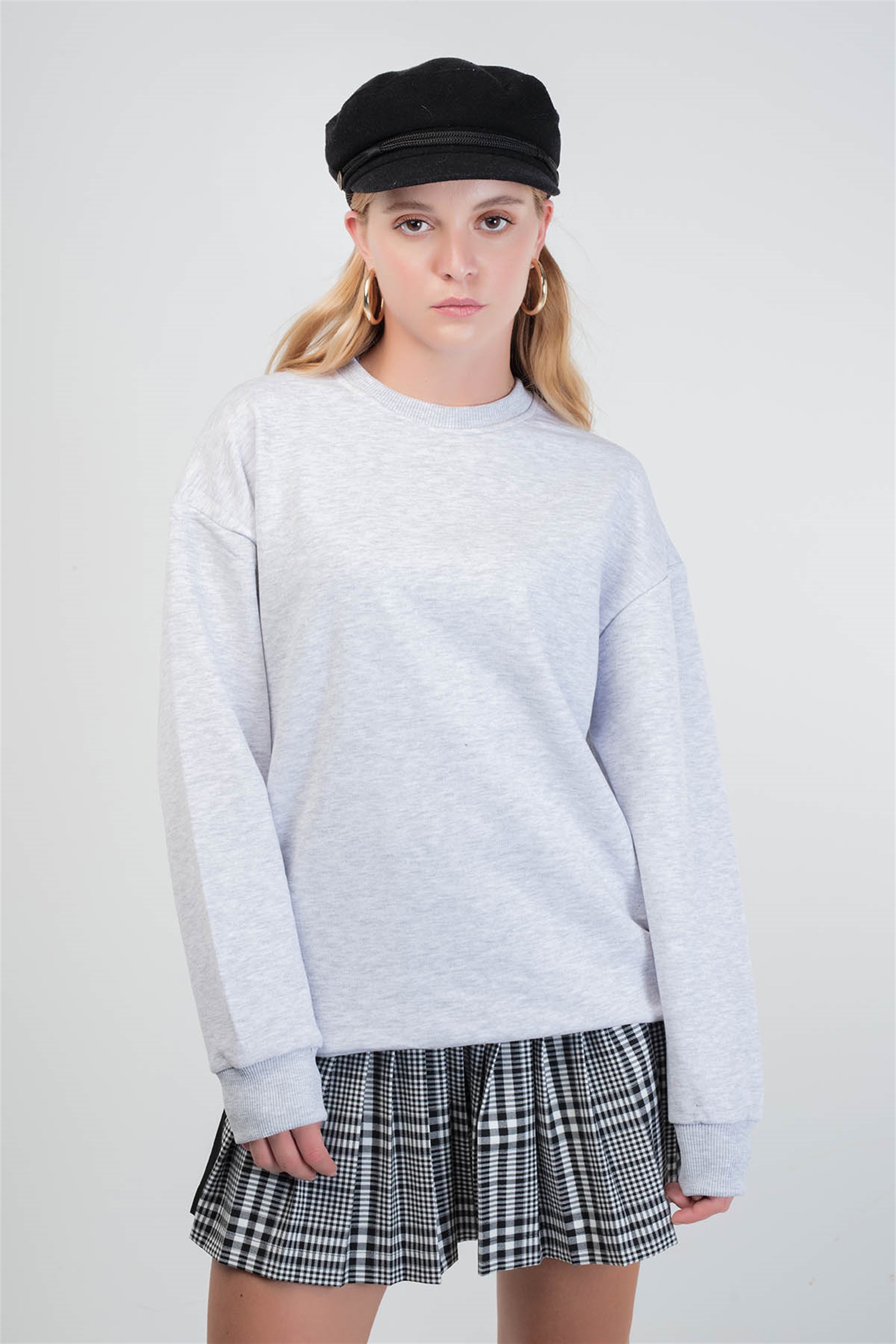 Trendiz Queen Couple Kadın Yuvarlak Yaka Sweatshirt Gri 121117