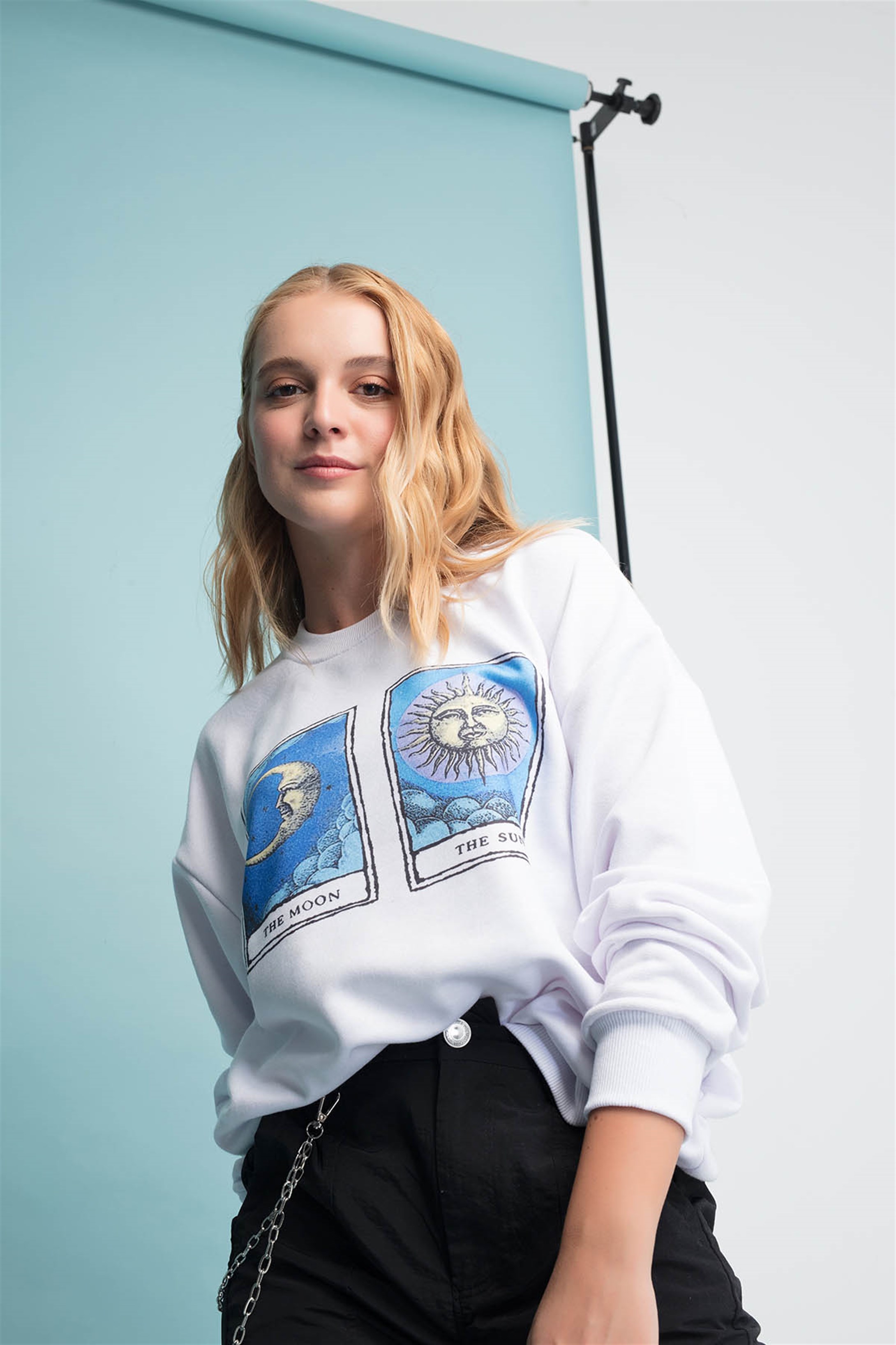 Trendiz Tarot Yuvarlak Yaka Sweatshirt Beyaz 111120