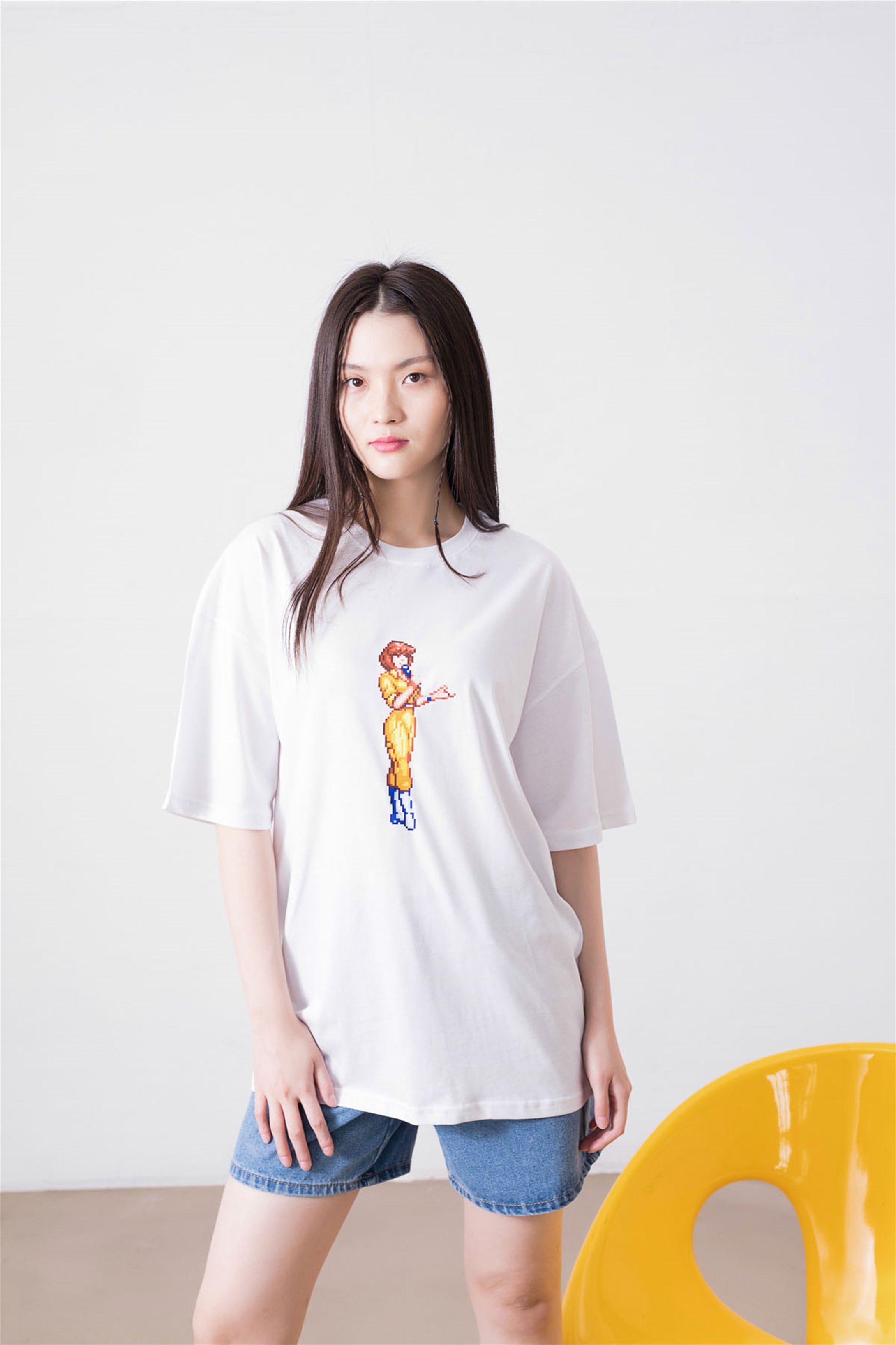 Trendiz Unisex April O'Neil Ninja Turtles Beyaz Tshirt