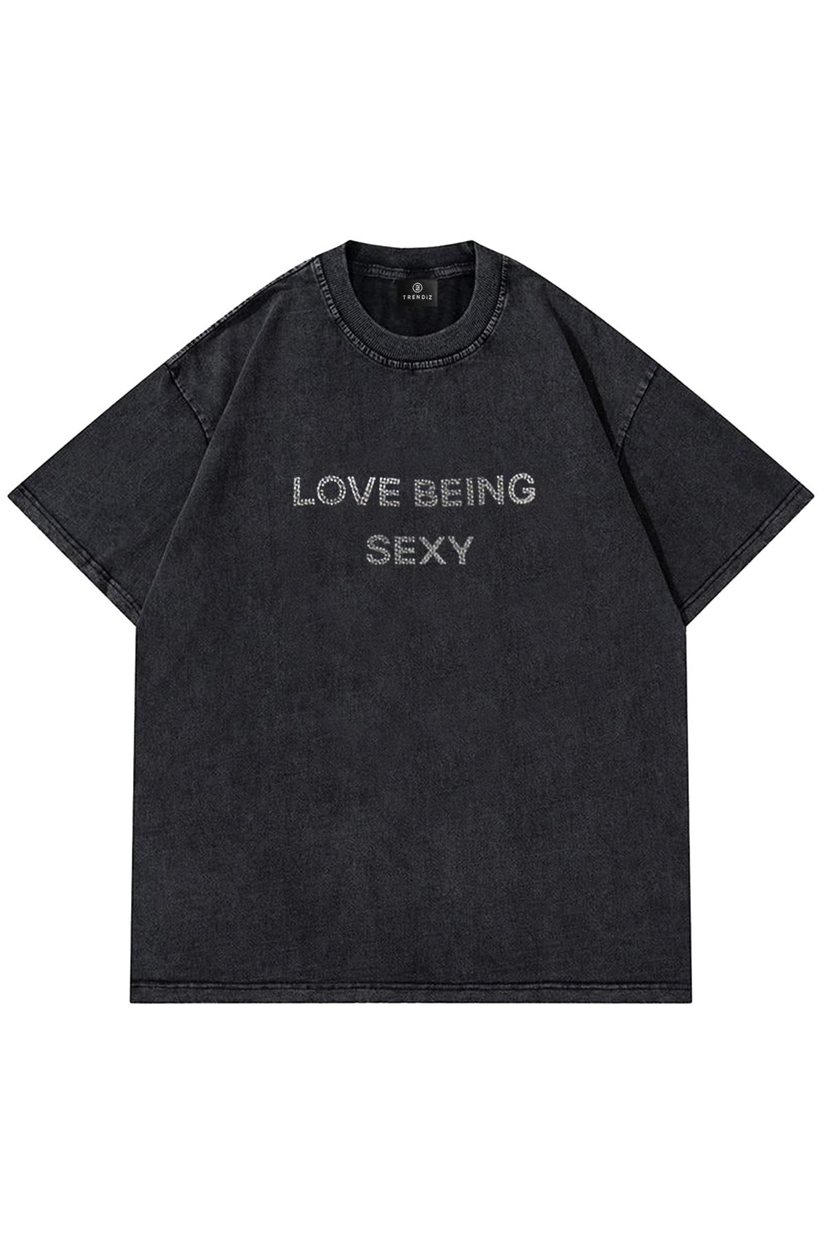 Trendiz Unisex Love Being Sexy Yıkamalı Tshirt Antrasit