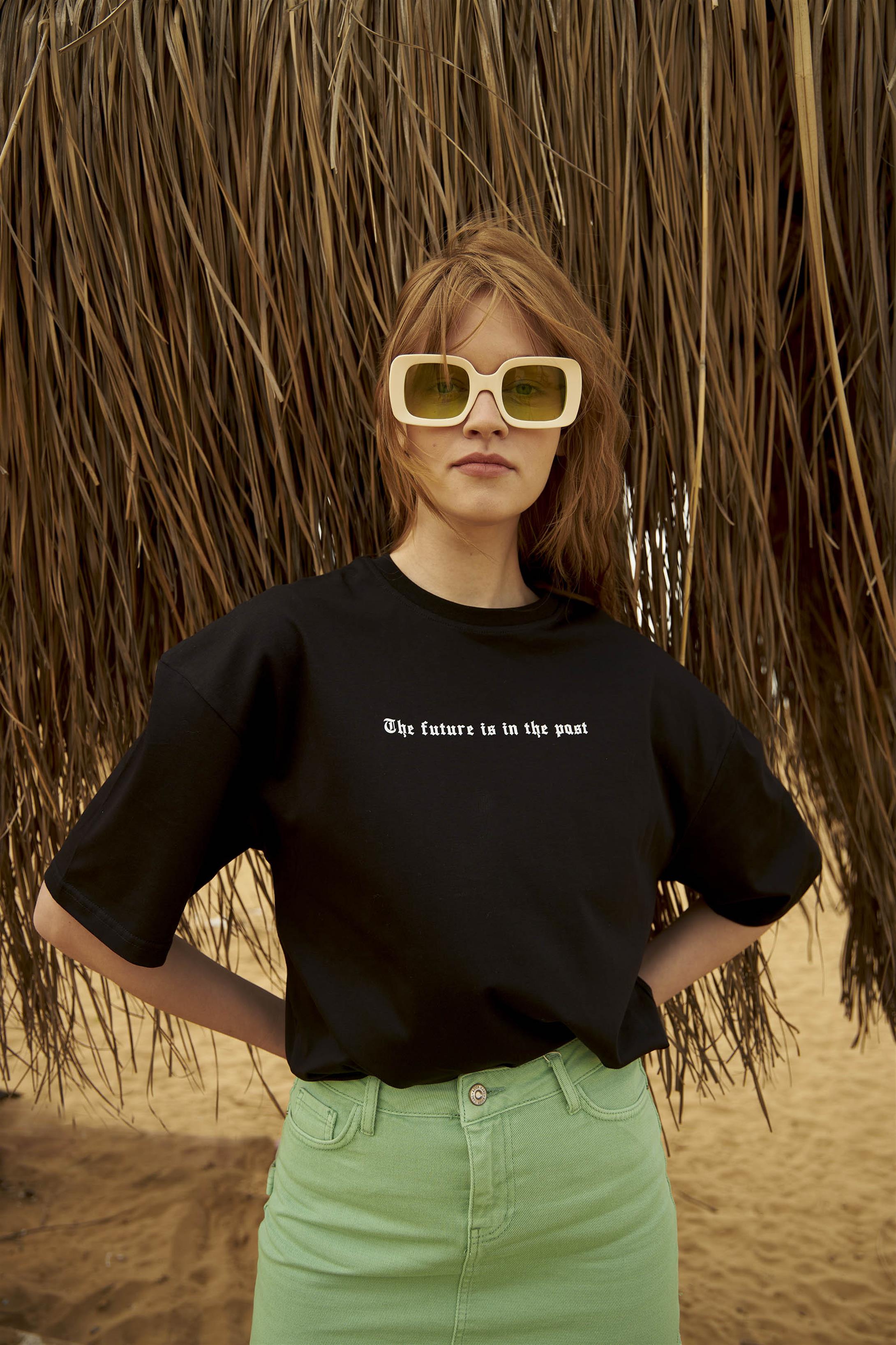 Trendiz Unisex Love is Love Tshirt Siyah