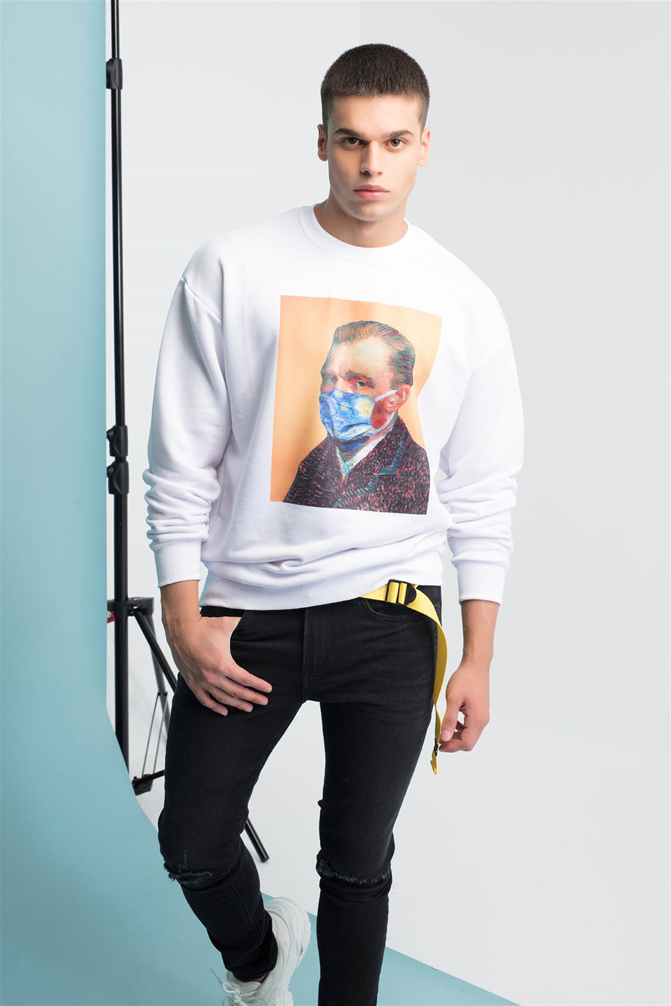 Trendiz Vincent Mask Yuvarlak Yaka Sweatshirt Beyaz 111107