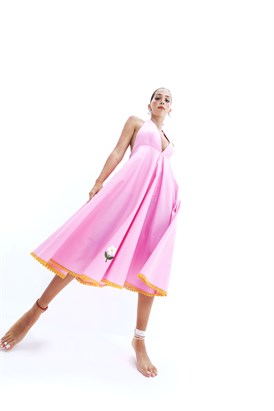 pembe elbise
