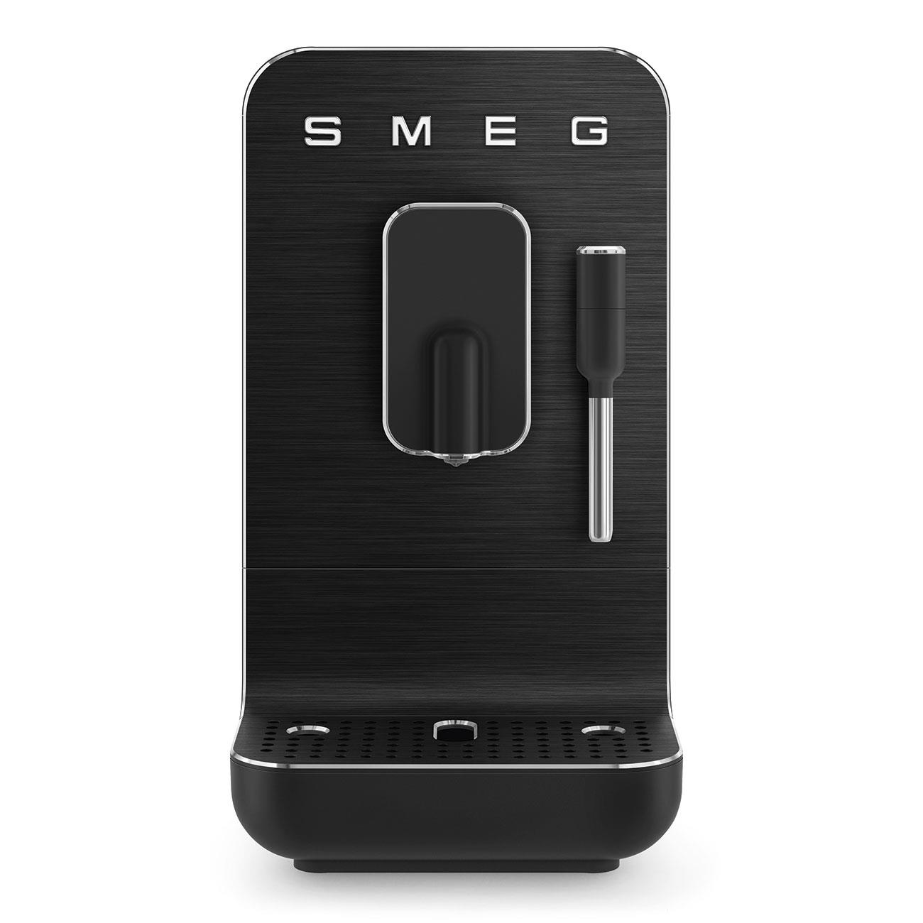 SMEG TAM OTOMATİK KAHVE MAKINASI FULL BLACK