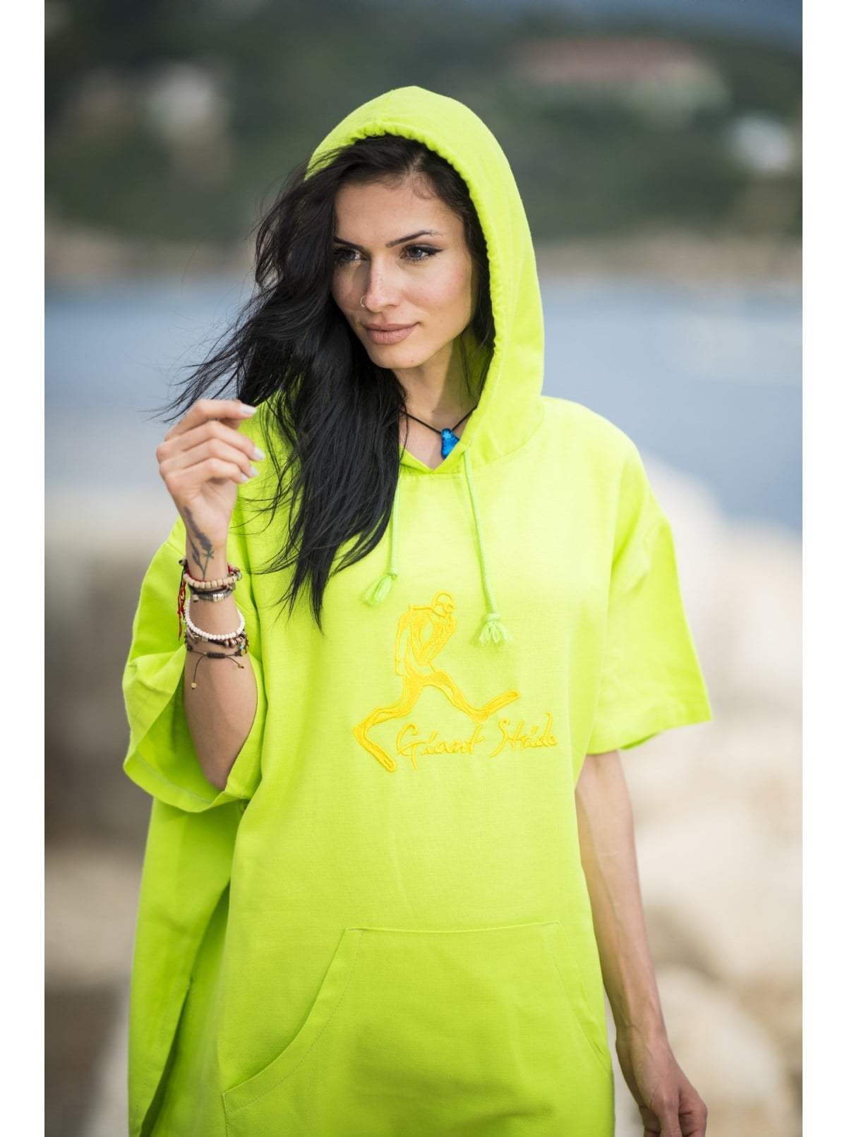 GIANT STRIDE PESHPONCHO GREEN