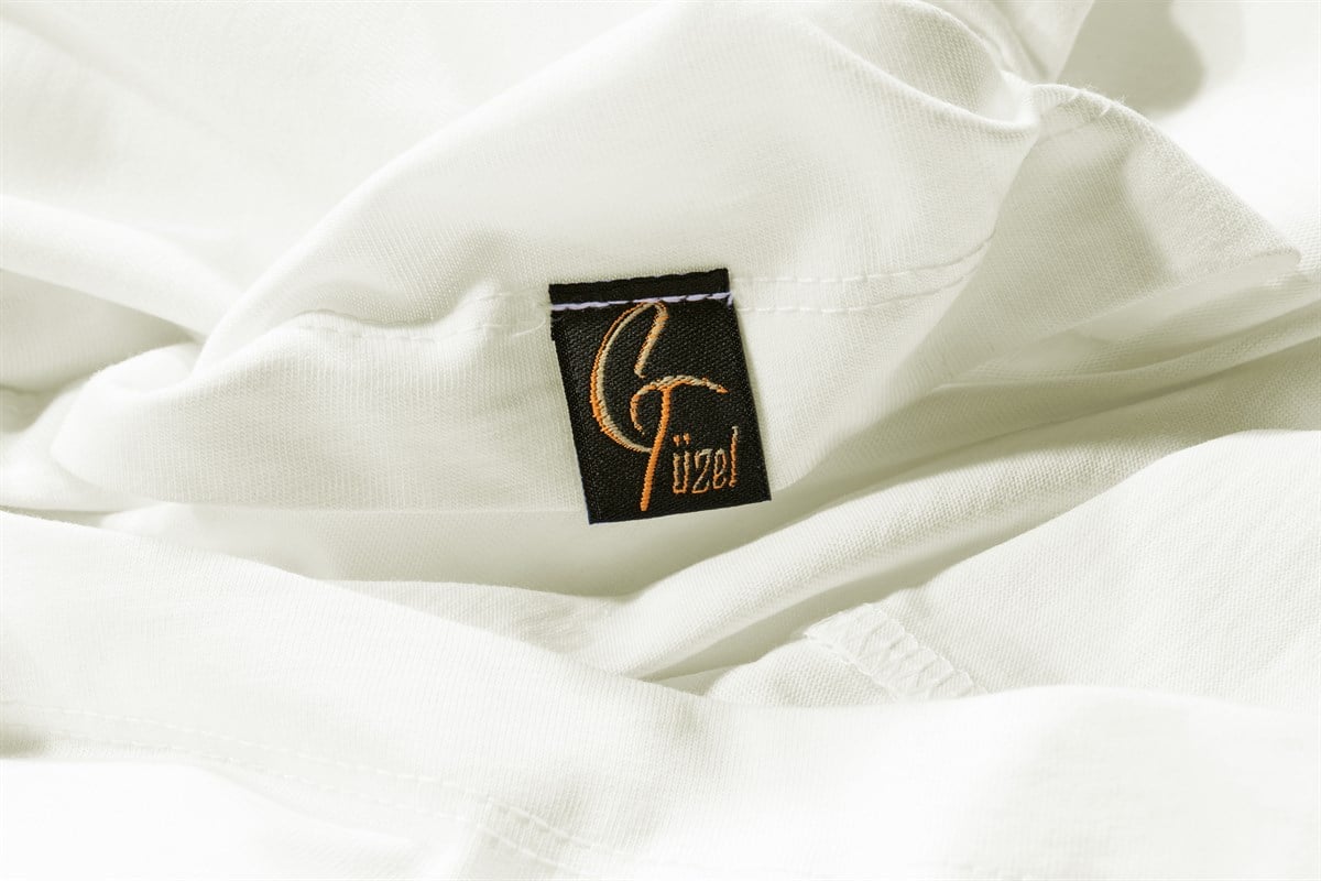 T-Shirt Cream
