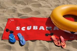 Scuba Man Kırmızı Plaj Havlusu