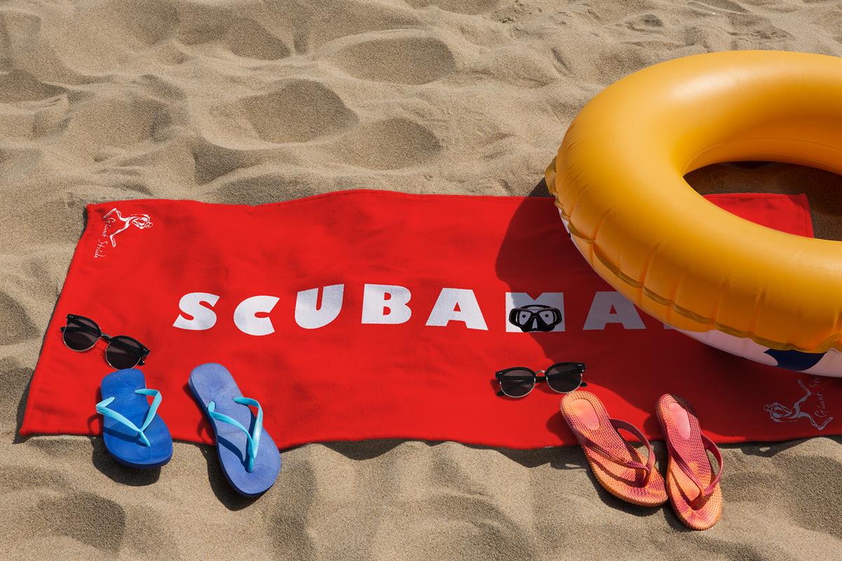 Scuba Man Kırmızı Plaj Havlusu