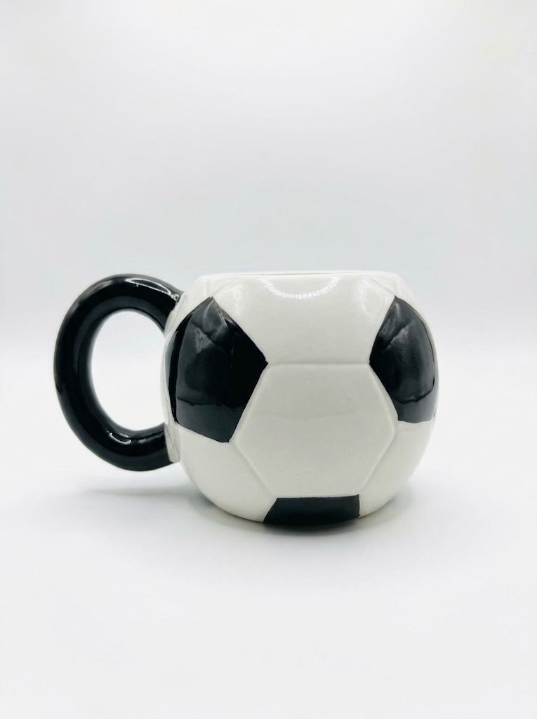 Futbol Topu Tasarımlı 3D Kupa - Dekoratif Kahve ve Çay Bardağı
