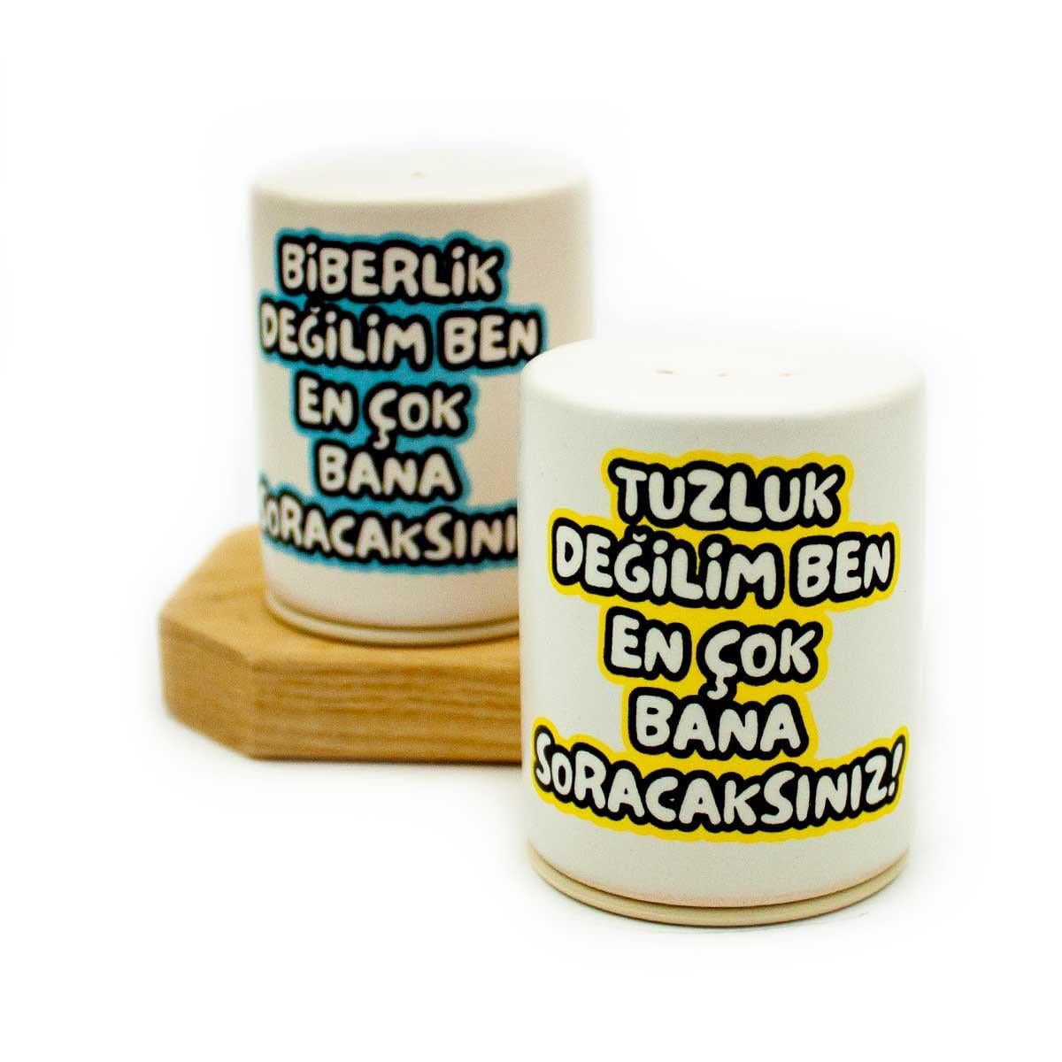 Tuzluk Değilim En Çok Bana Soracaksınız! Seramik 2li Tuzluk Biberlik Seti
