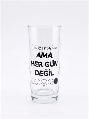 İyi Biriyim Ama Her Gün Değil Rakı Bardağı