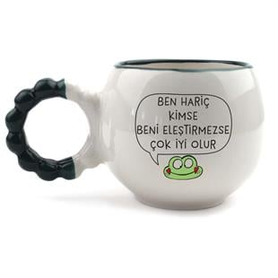 Kimse Beni Eleştirmezse Çok İyi Olur El Yapımı Krem Parlak Puf Kupa - El İşçiliği Hediyelik Kupa Bardak Mug