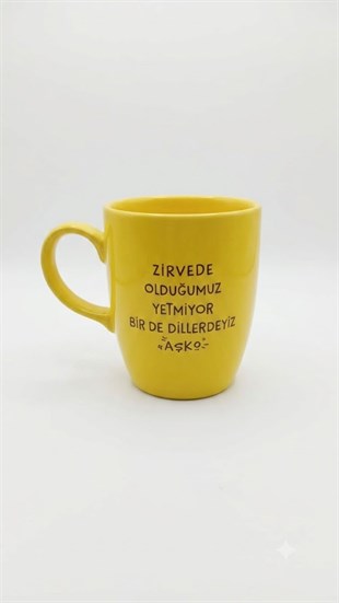Zirvede Olduğumuz Yetmiyor Sarı Oval Kupa - Hediyelik Kupa Fincan Mug