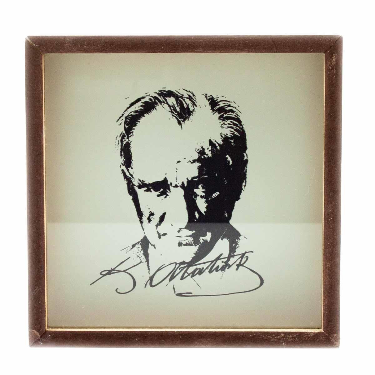 Atatürk Ahşap ve Cam Tasarımlı Kumbara