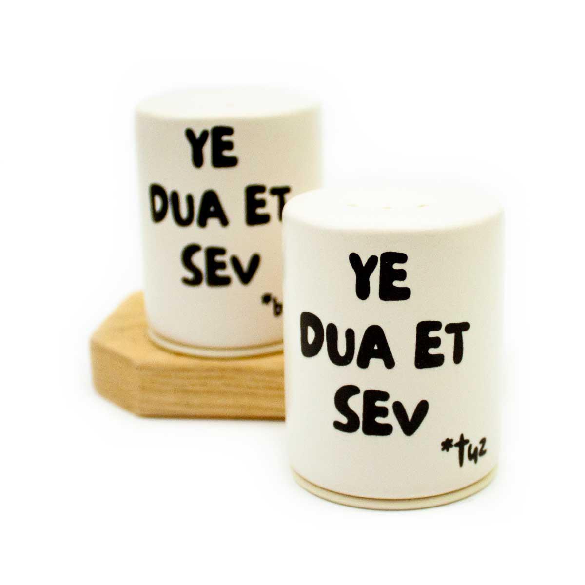 Ye, Dua Et, Sev! Seramik 2'li Tuzluk Biberlik Seti