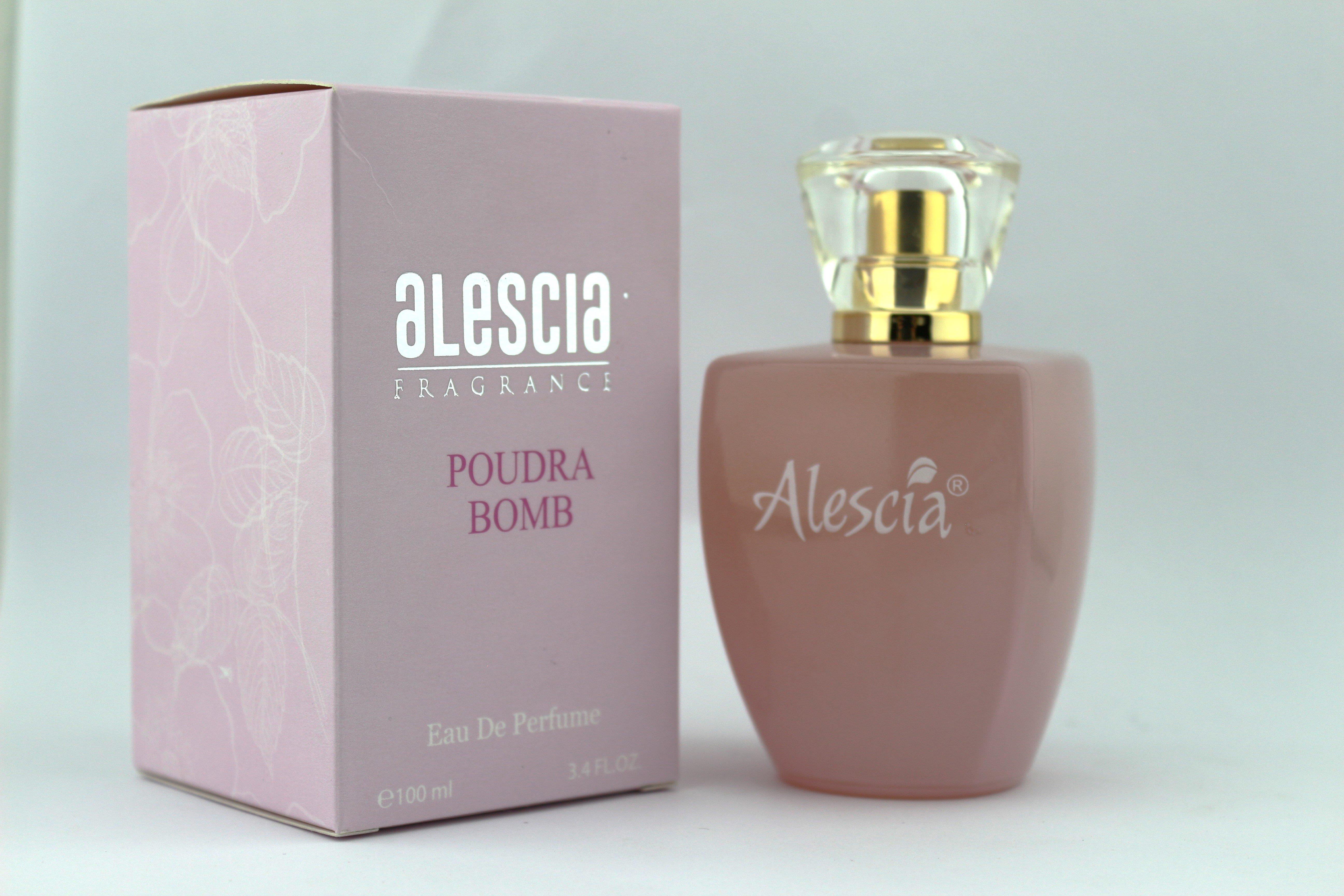 poudra-pour-femme-100-ml-e71cc7.jpg