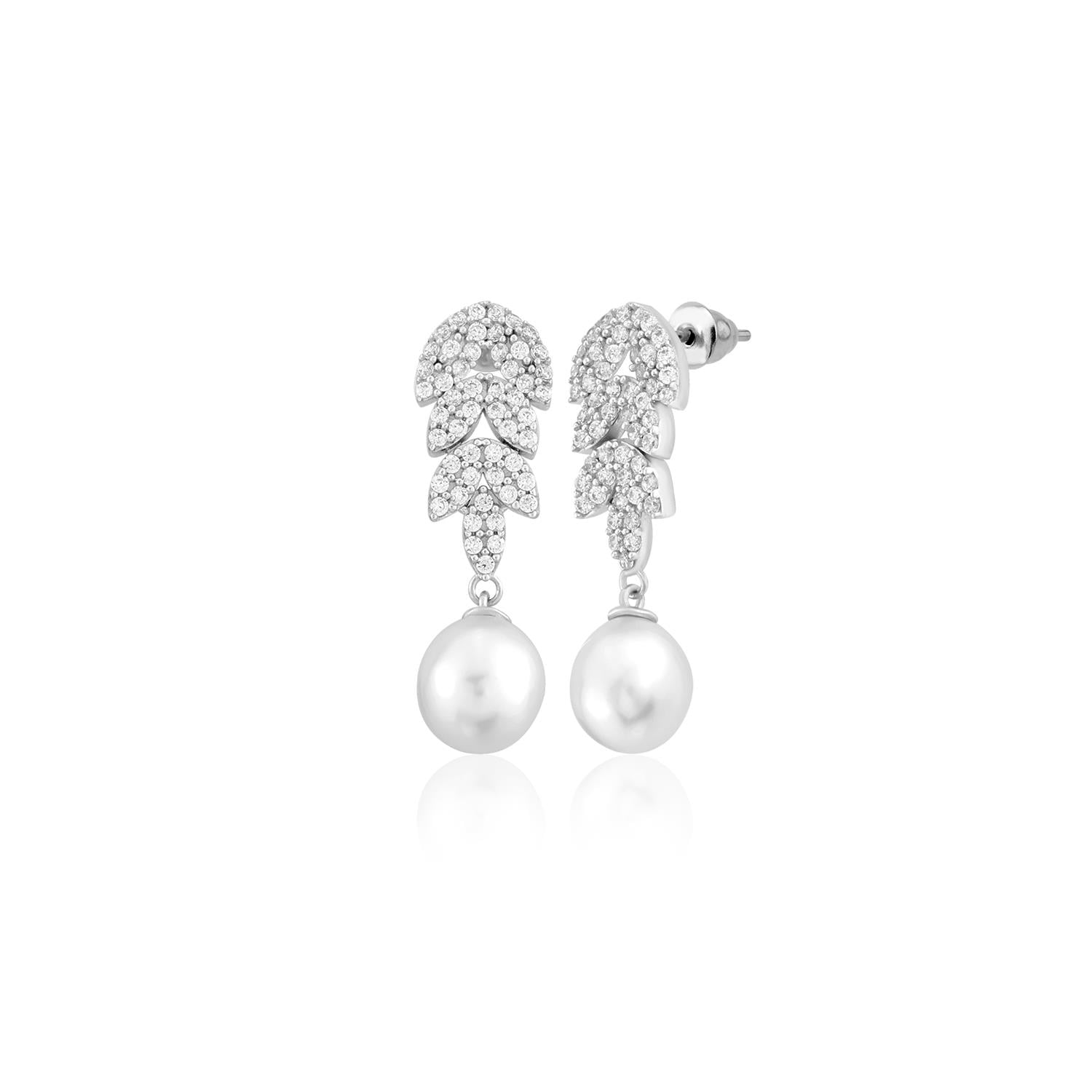 Altın ve İncili Kar Küpe