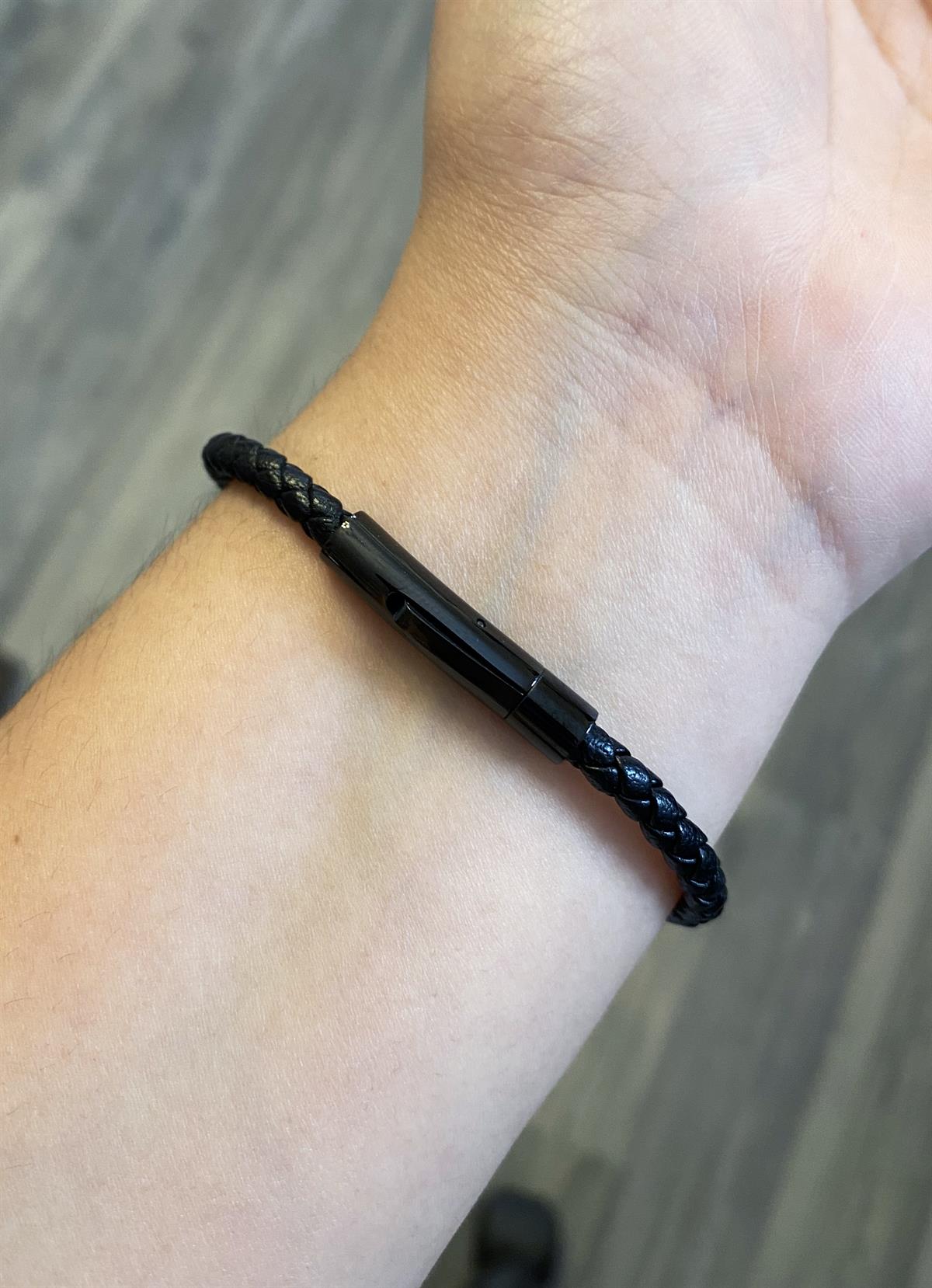 Erkek Çapa Detay Siyah Deri Bileklik