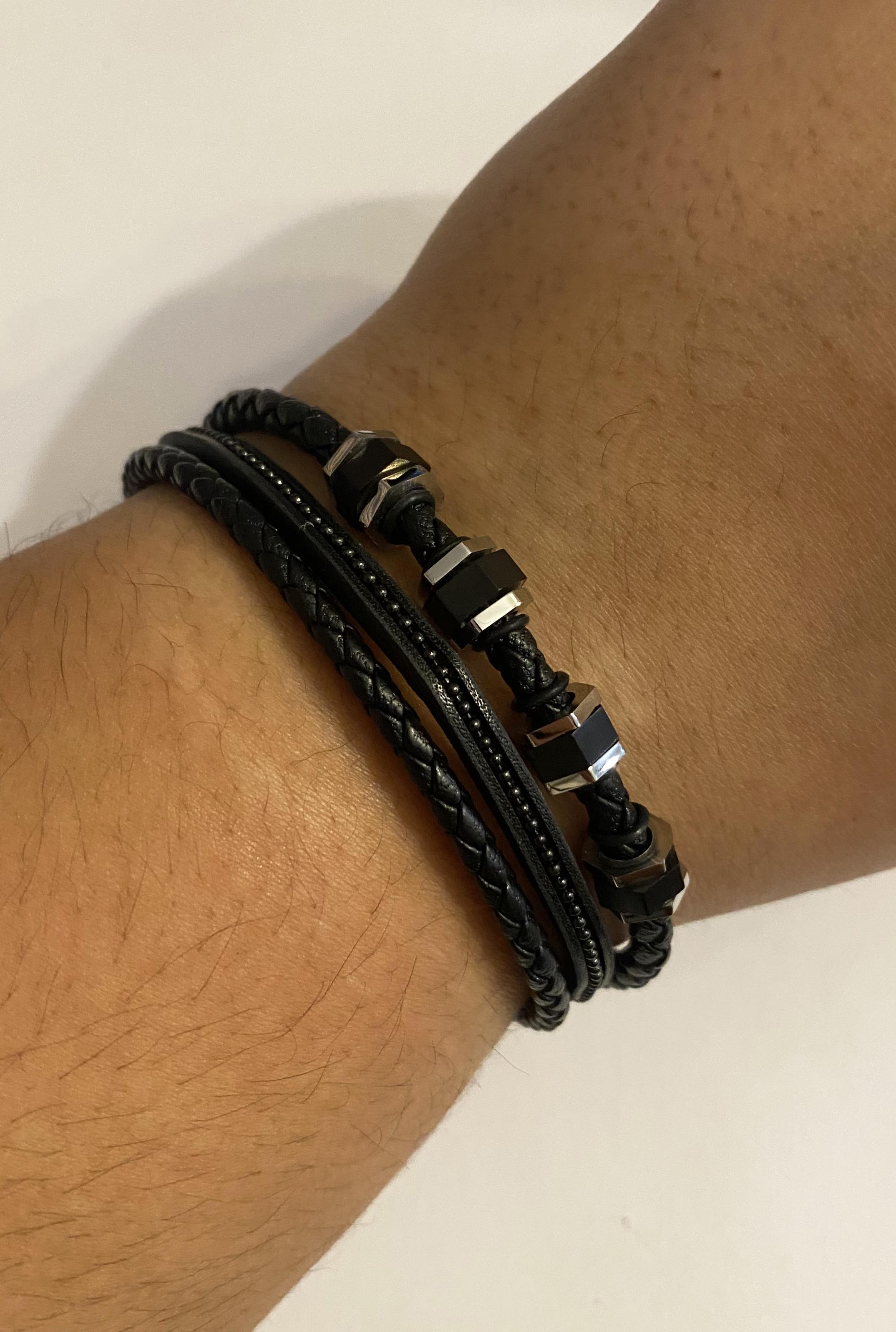 Erkek Dört Çelik Altıgen Şekilli Deri Bileklik