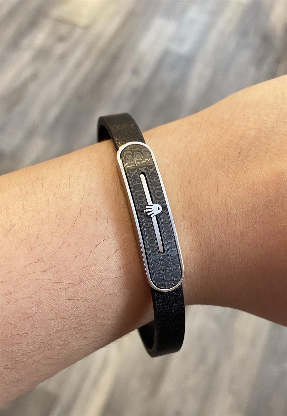 Erkek Sembol Detay Siyah Deri Bileklik