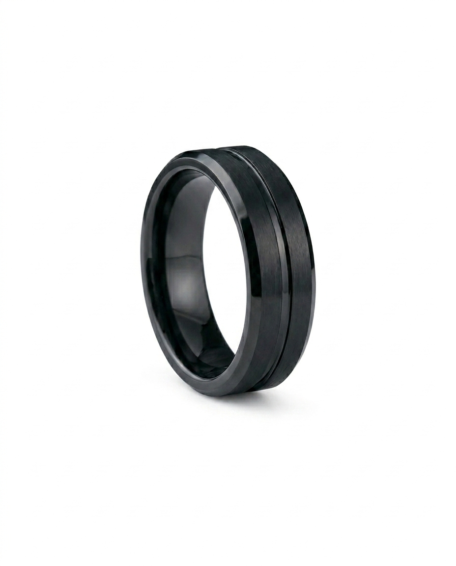 Erkek Siyah Çizgi Detay 6 mm Tungsten Yüzük