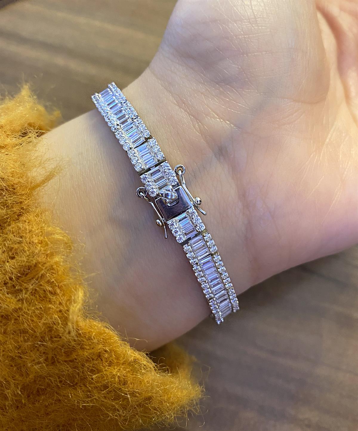 Kadın Baget Detay Gümüş Bileklik