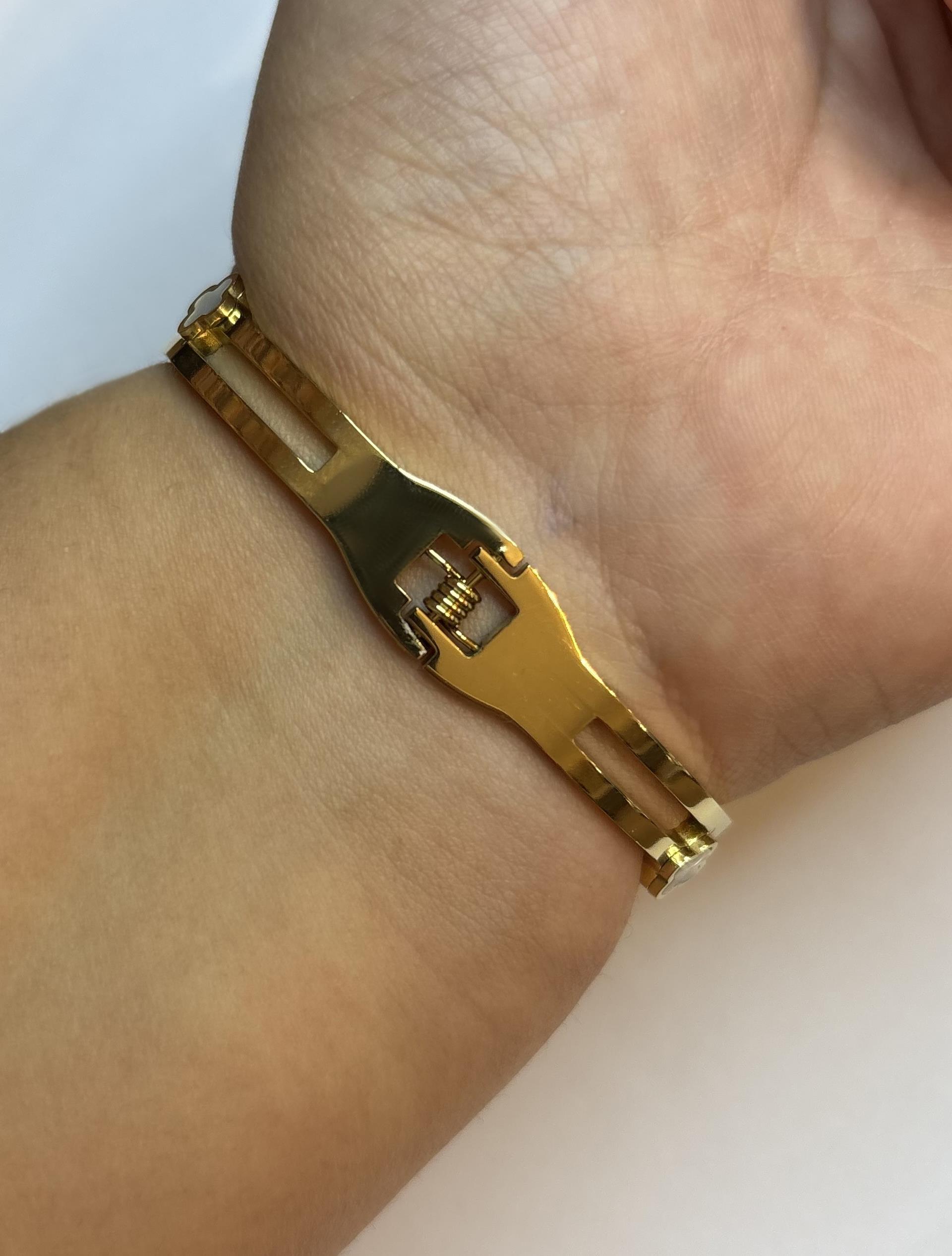 Kadın Beyaz Yonca ve Taş Model Çelik Bilezik