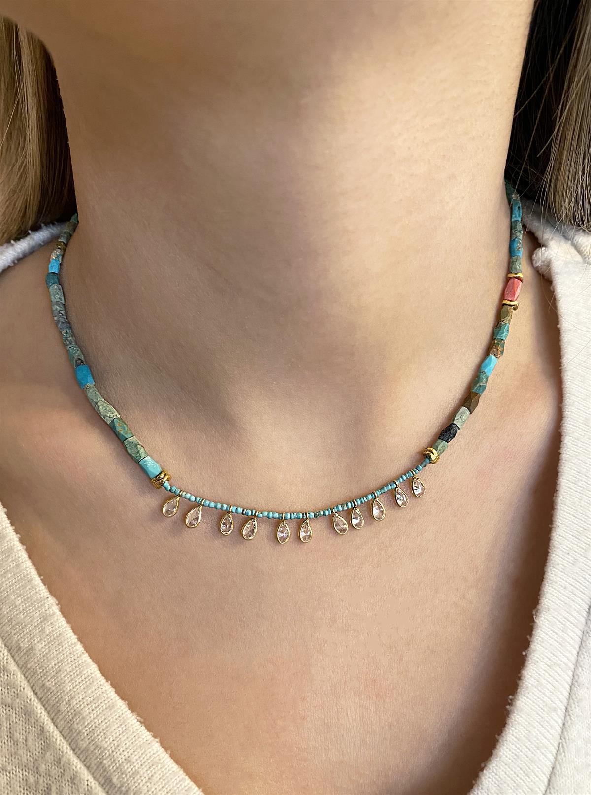 Kadın Doğaltaş Detay Gümüş Kolye