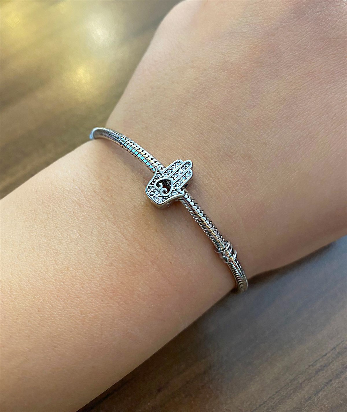 Kadın Fatıma Ana Eli Model Charm