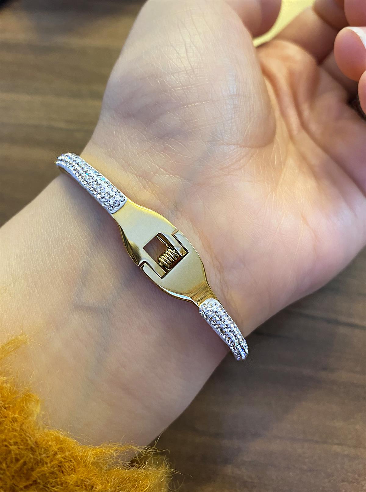 Kadın Gold Detay Yılan Model Çelik Bilezik 