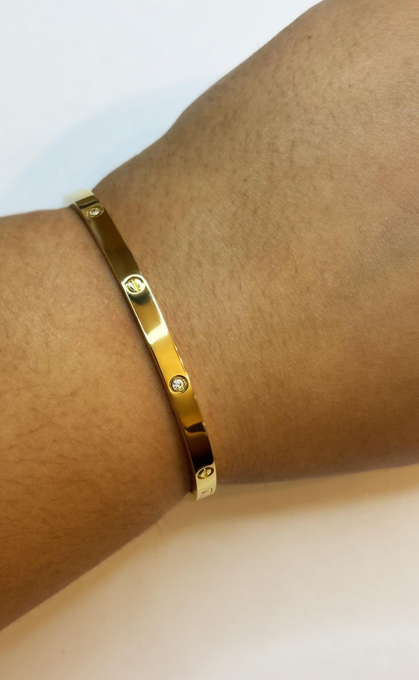 Kadın Gold Renk Şans Model Taşlı Çelik Bilezik 