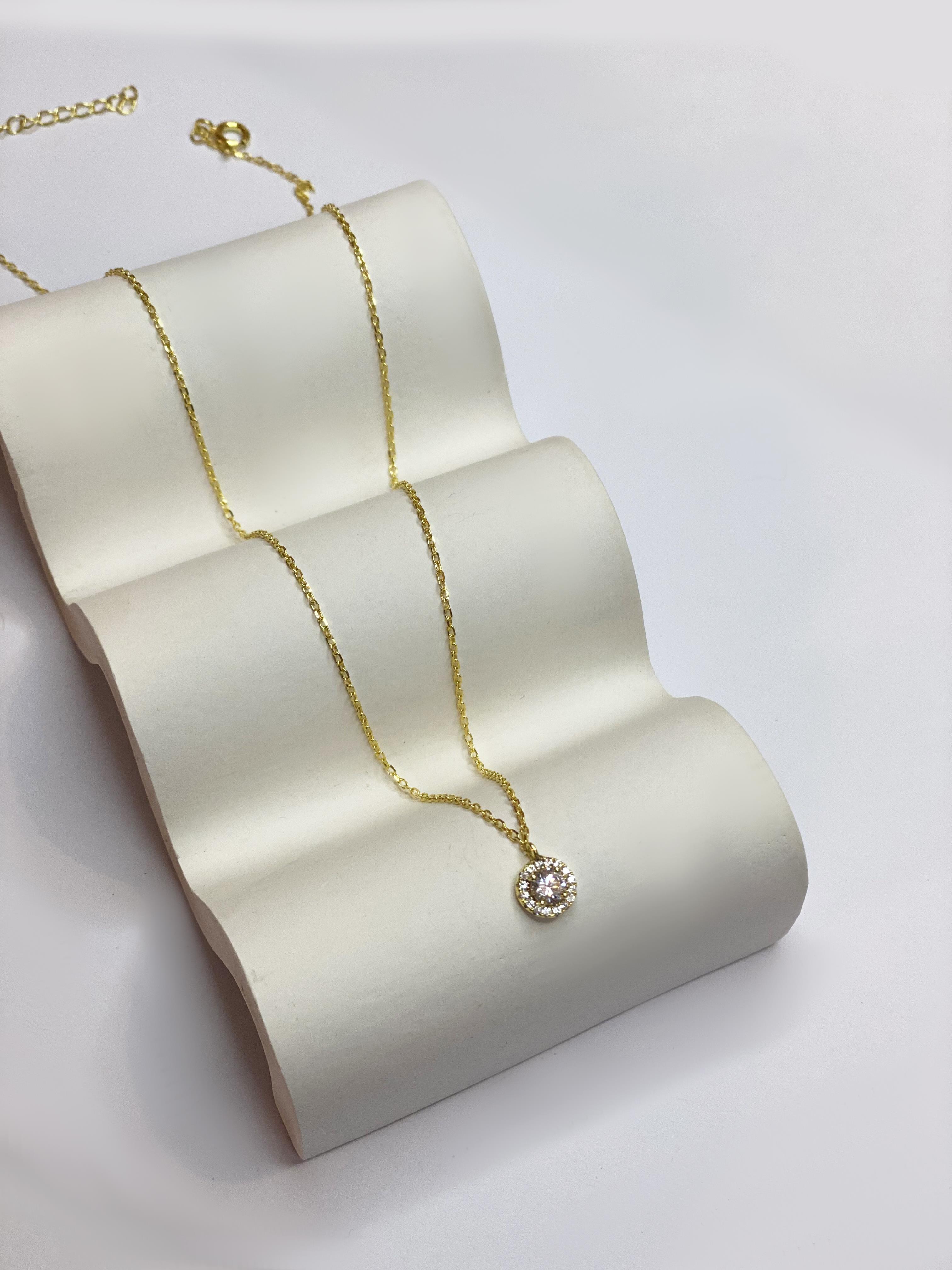 Kadın Gold Renk Yuvarlak Taş Detay Gümüş Kolye