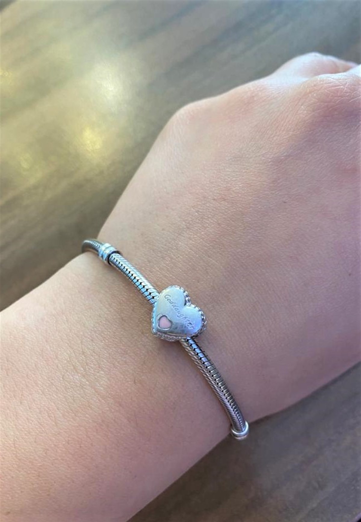 Kadın Kalp Model Goddaughter Yazılı Gümüş Charm