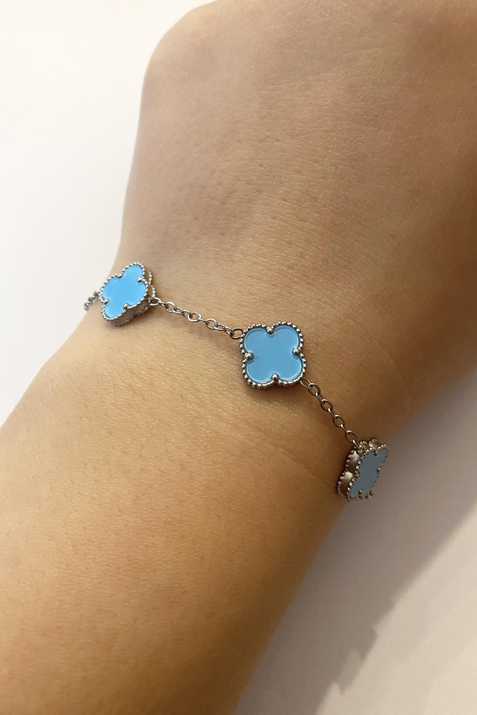 Kadın Mavi Renk Küçük Yonca Model Çelik Bileklik