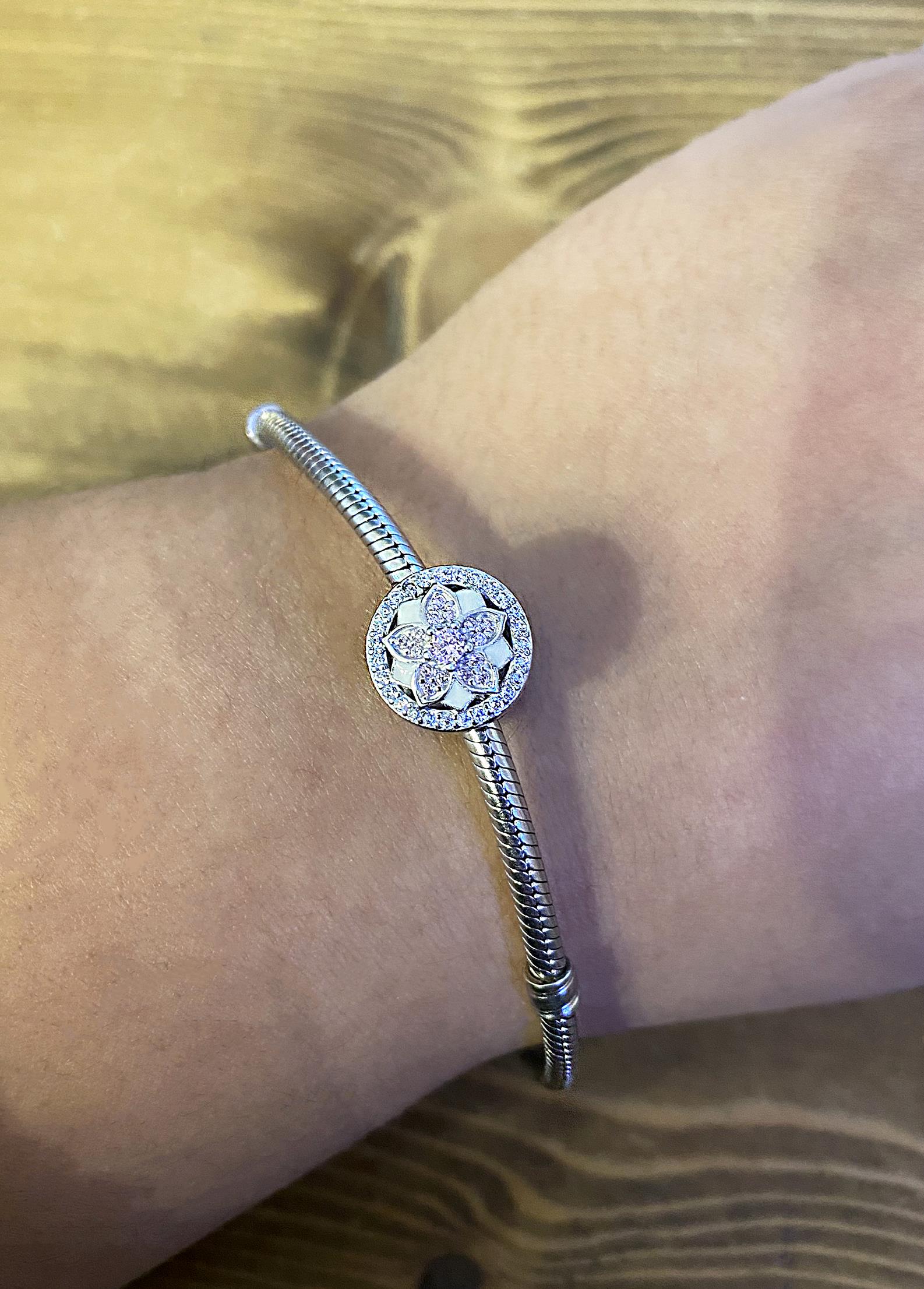 Kadın Pembe Çiçek Model Taşlı Gümüş Charm 