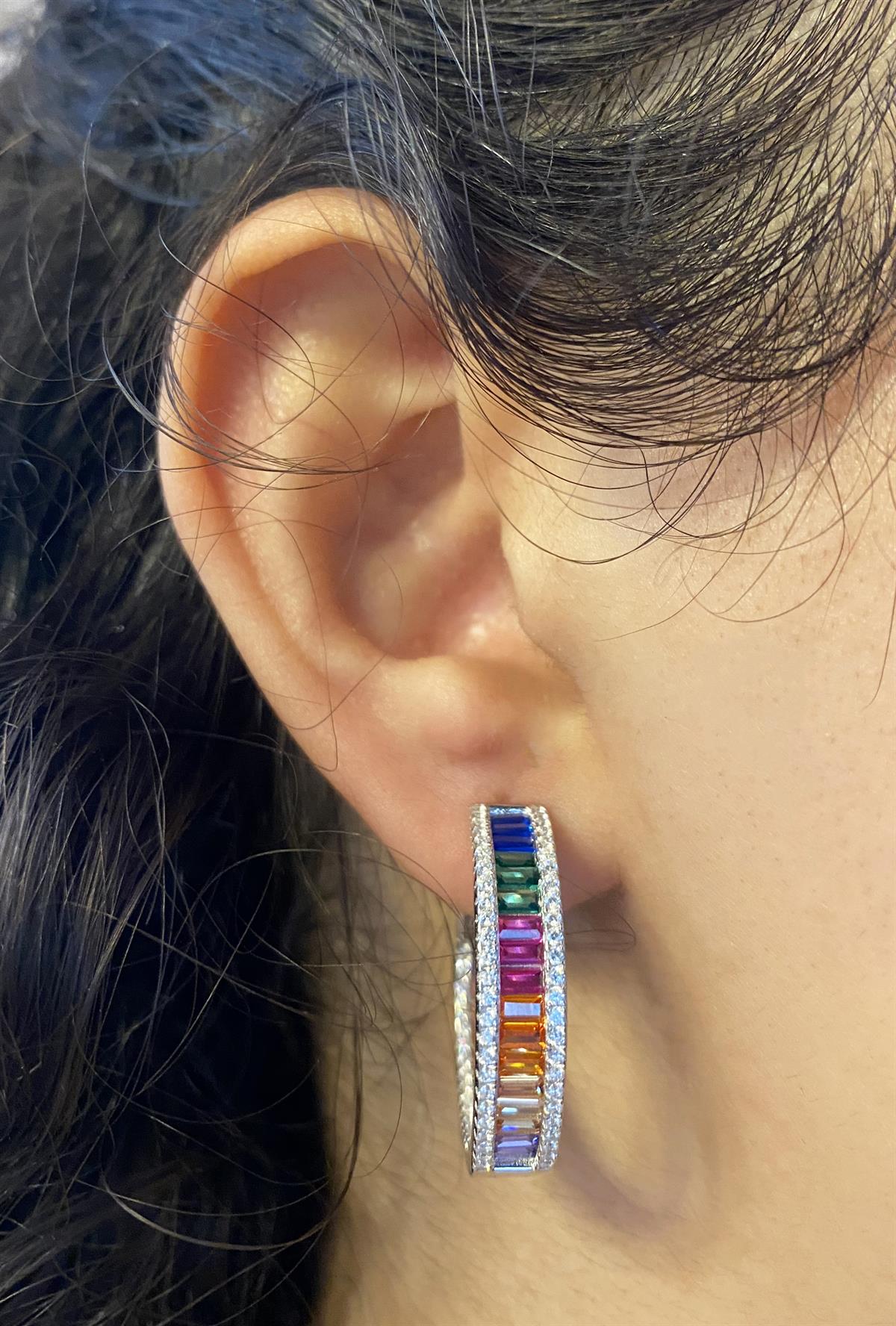 Kadın Renkli Taş Detay Gümüş Halka Küpe