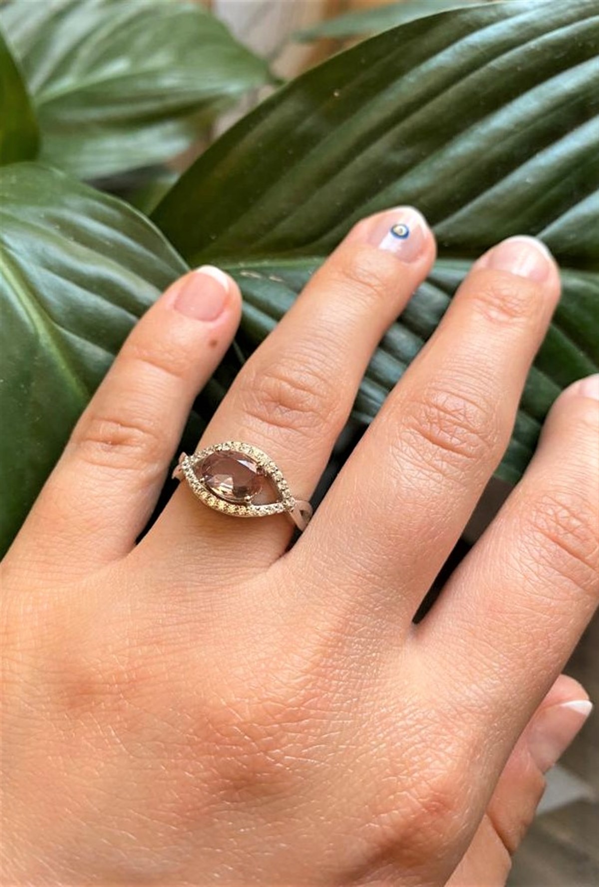 Kadın Sultanit Taşlı Göz Model Gümüş Yüzük