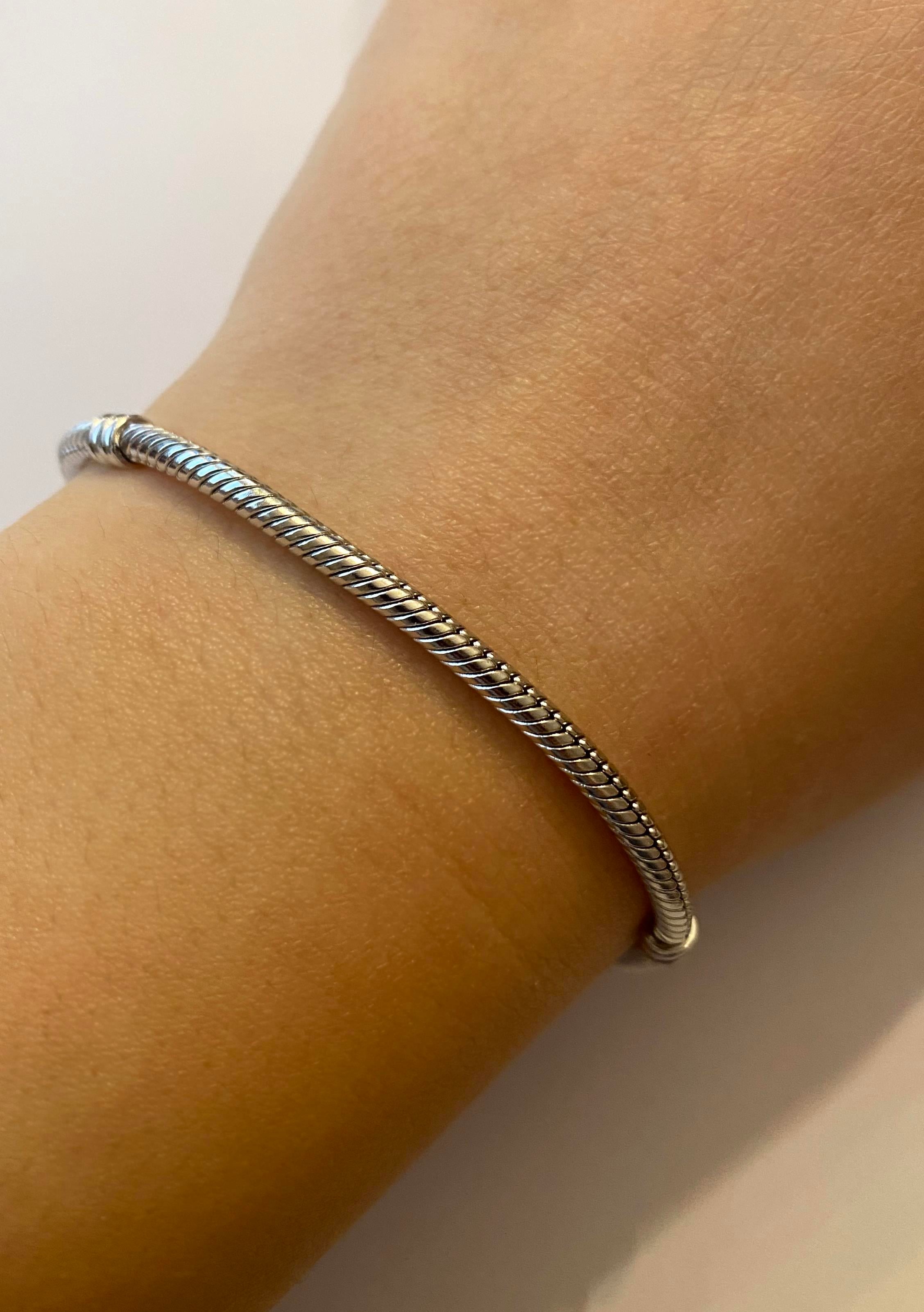 Kadın Taşlı Model Charm İçin Uygun Gümüş Bileklik