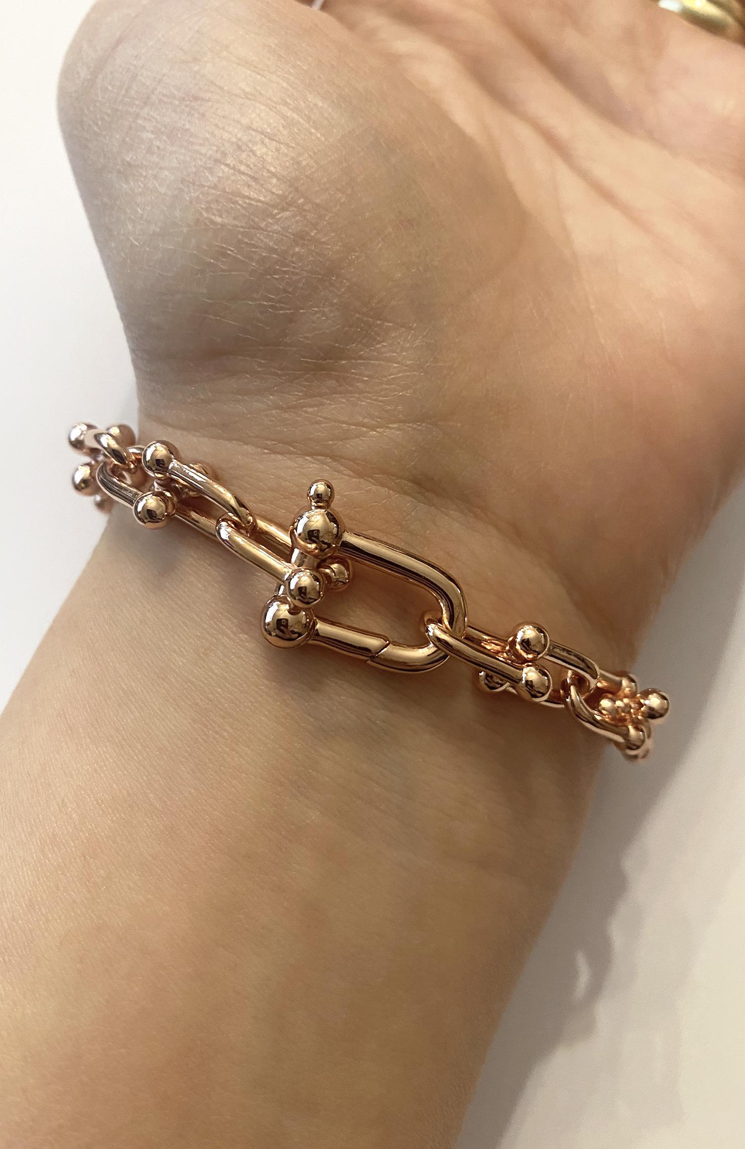 Kadın Taşlı U Model Zincir Çelik Bileklik