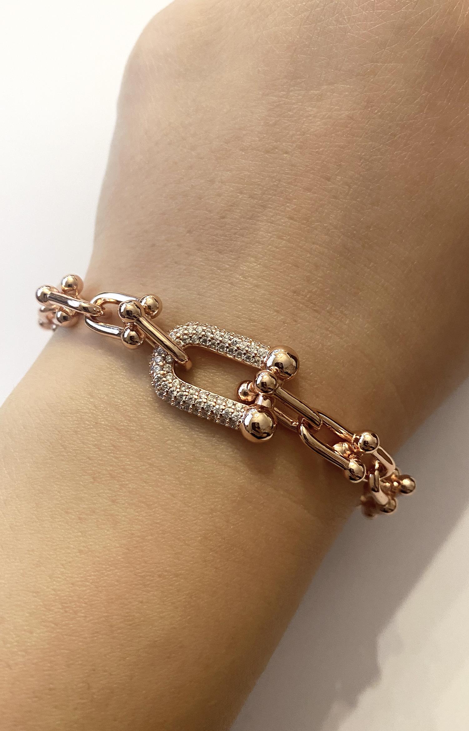 Kadın Taşlı U Model Zincir Çelik Bileklik