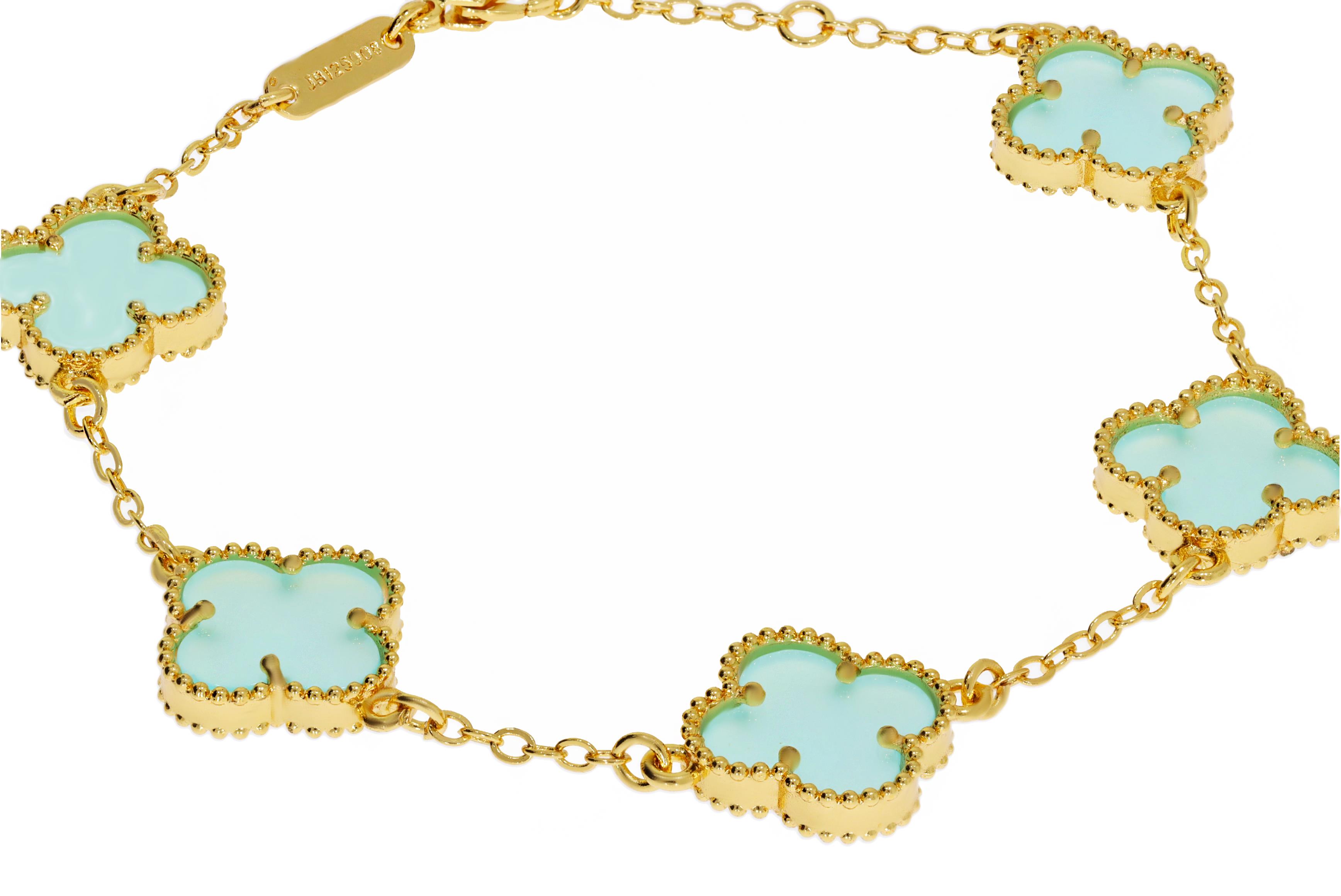 Kadın Turkuaz Renk Yonca Model Çelik Bileklik