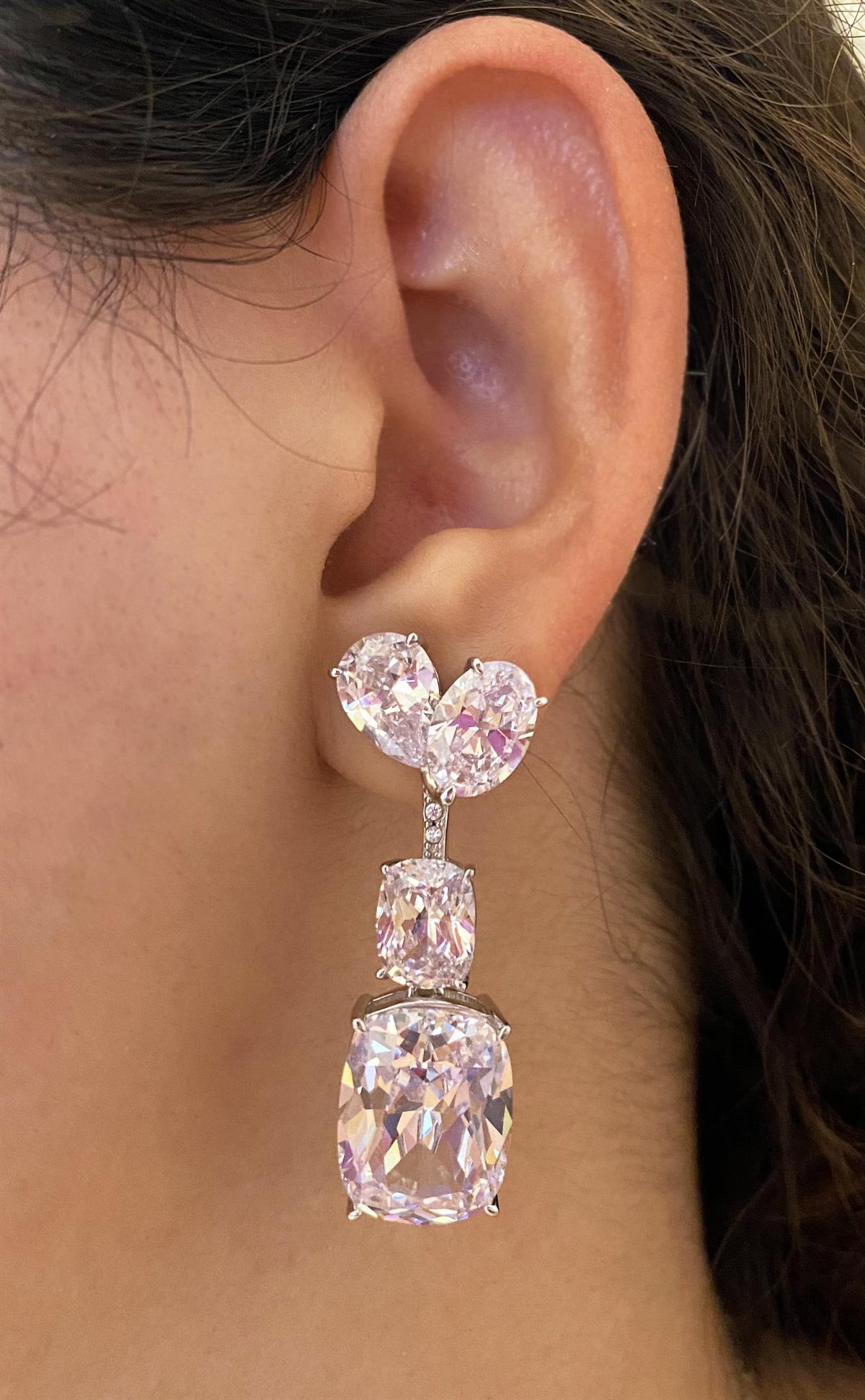 Kadın Uzun Oval ve Dörtgen Model Gümüş Küpe