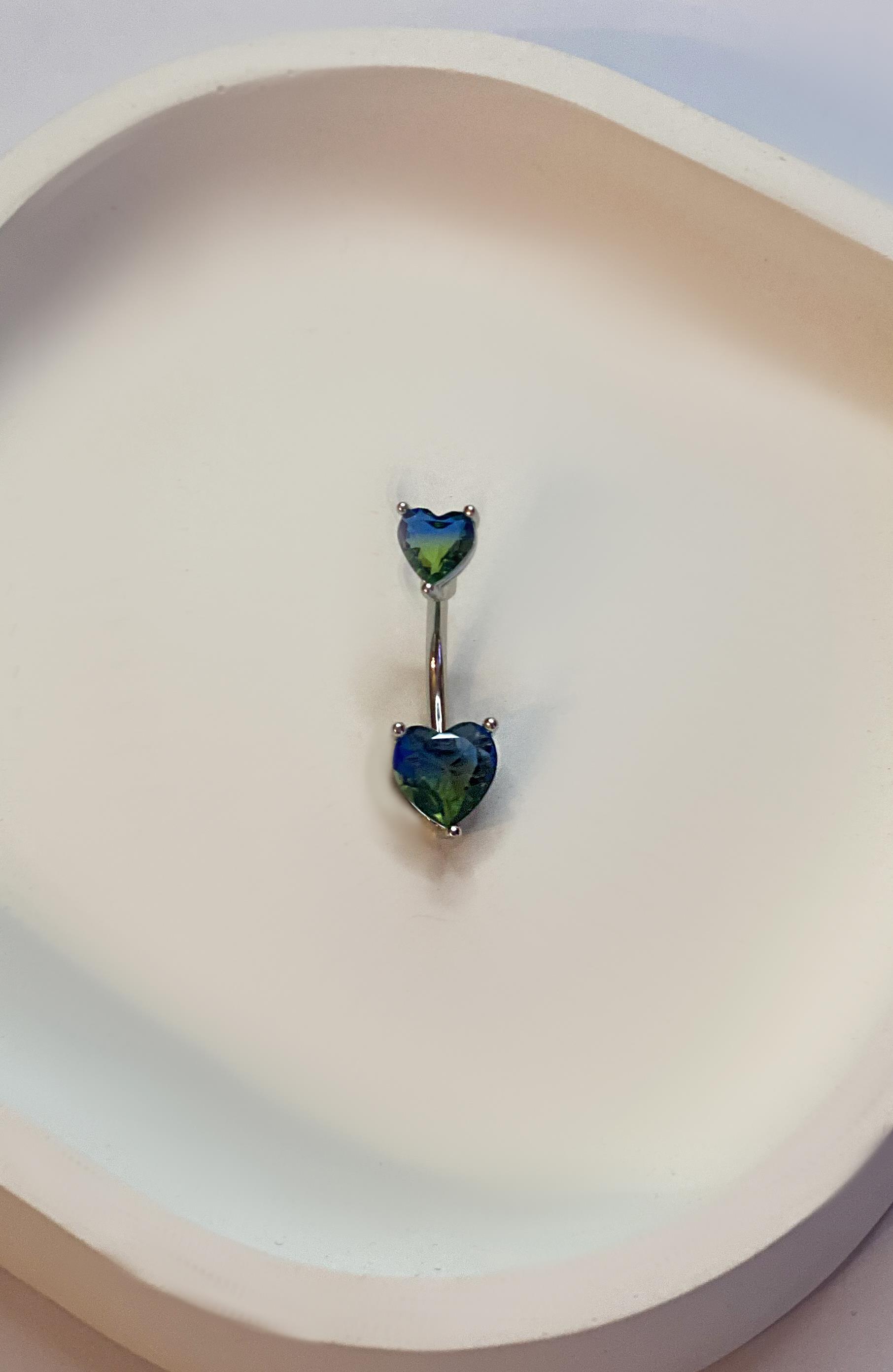 Kadın Yeşil Renk Taşlı Kalp Model Çelik Piercing