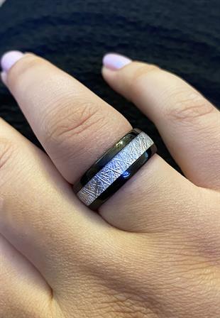 Erkek Beyaz Çizgi Detay Tungsten Yüzük