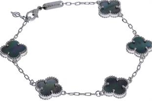 Kadın Antrasit Renk Yonca Model Çelik Bileklik