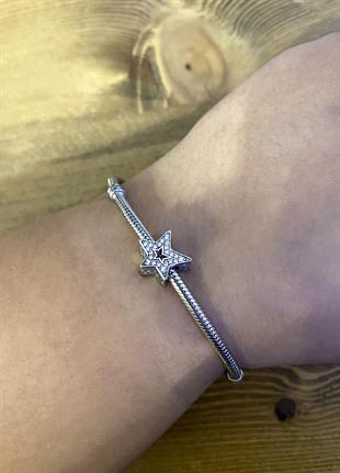 Kadın Asimetrik Yıldız Model Taşlı Gümüş Charm